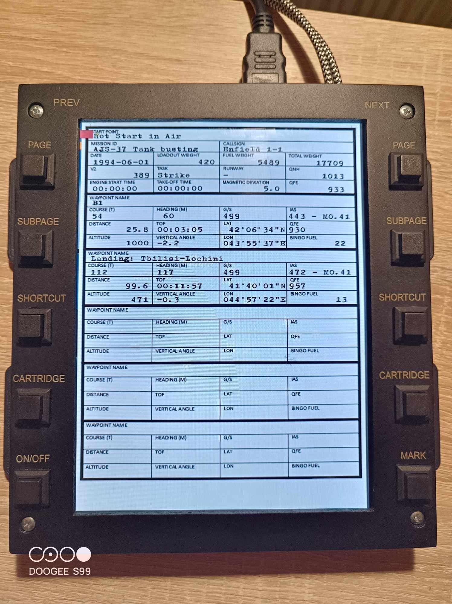 Tablette numérique 8" – L'accessoire ultime pour votre simulateur de vol !